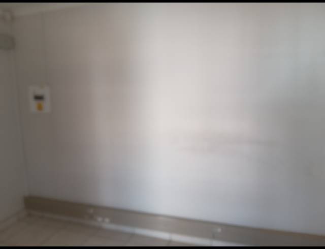 80M² BUILDING TO LET IN APEX